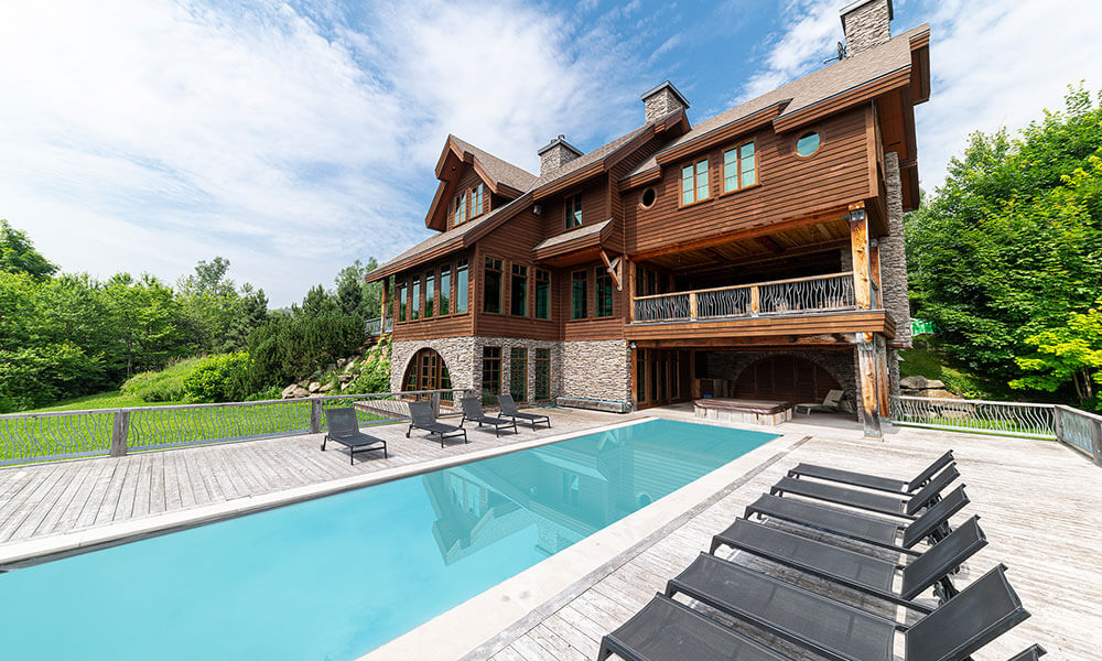 Cottage for rent in Petite-Rivière-Saint-François