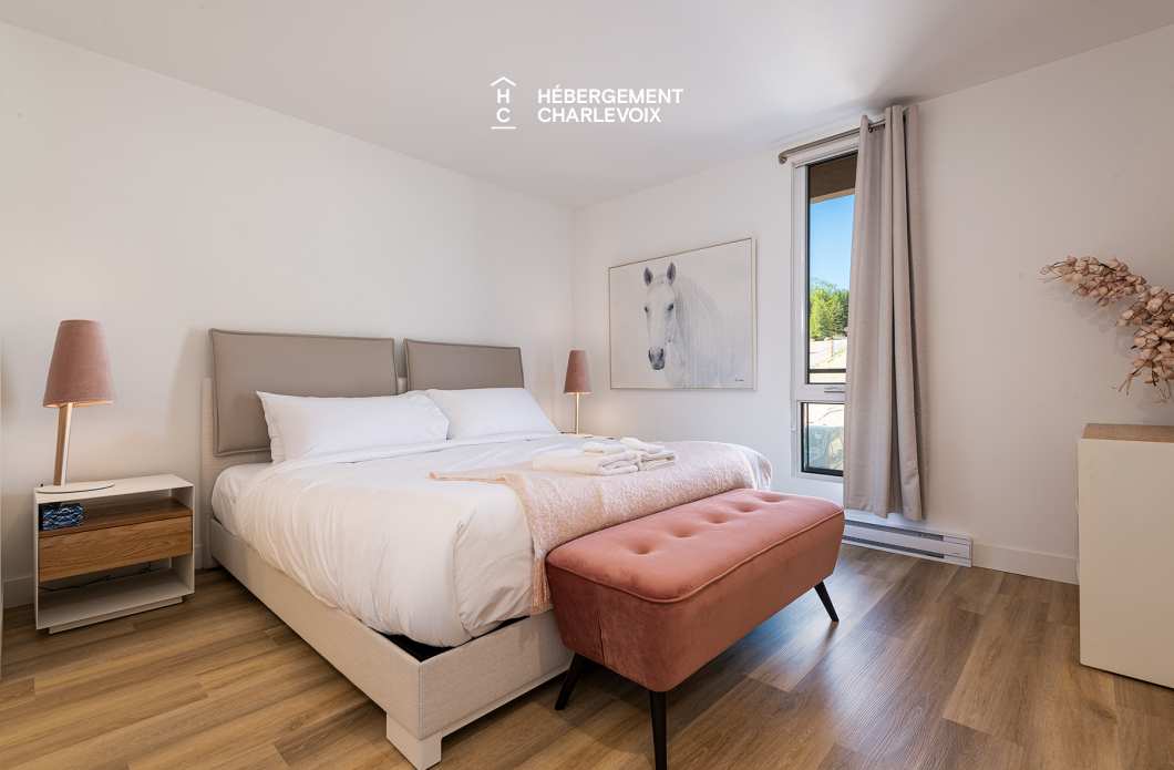 MGR-750 :  Condo 2e & 3e étage - Aux premières loges du levée du Soleil et du St-Laurent