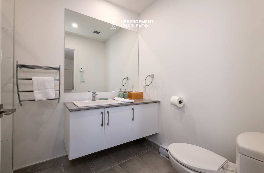 MGR-750 :  Condo 2e & 3e étage - Aux premières loges du levée du Soleil et du St-Laurent