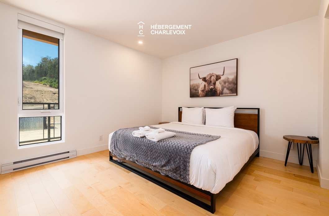 MGR-750 :  Condo 2e & 3e étage - Aux premières loges du levée du Soleil et du St-Laurent