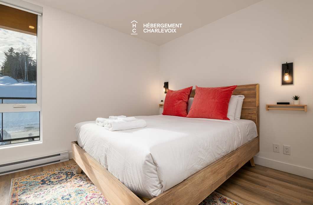 MGR-750 :  Condo 2e & 3e étage - Aux premières loges du levée du Soleil et du St-Laurent