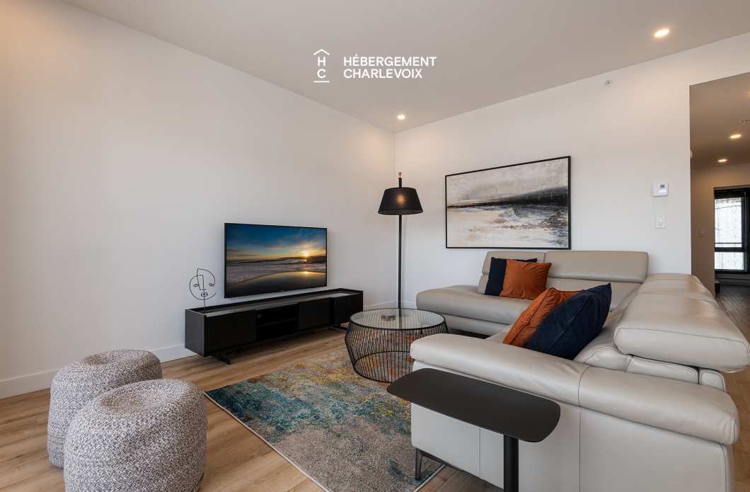 MGR-750 :  Condo 2e & 3e étage - Aux premières loges du levée du Soleil et du St-Laurent