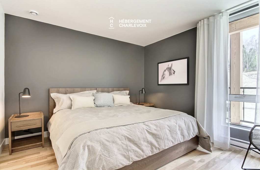 MGR-750 :  Condo 2e & 3e étage - Aux premières loges du levée du Soleil et du St-Laurent