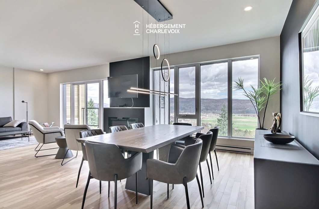 MGR-750 :  Condo 2e & 3e étage - Aux premières loges du levée du Soleil et du St-Laurent