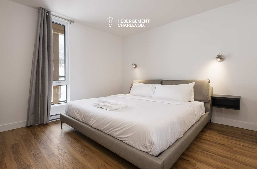 MGR-750 :  Condo 2e & 3e étage - Aux premières loges du levée du Soleil et du St-Laurent