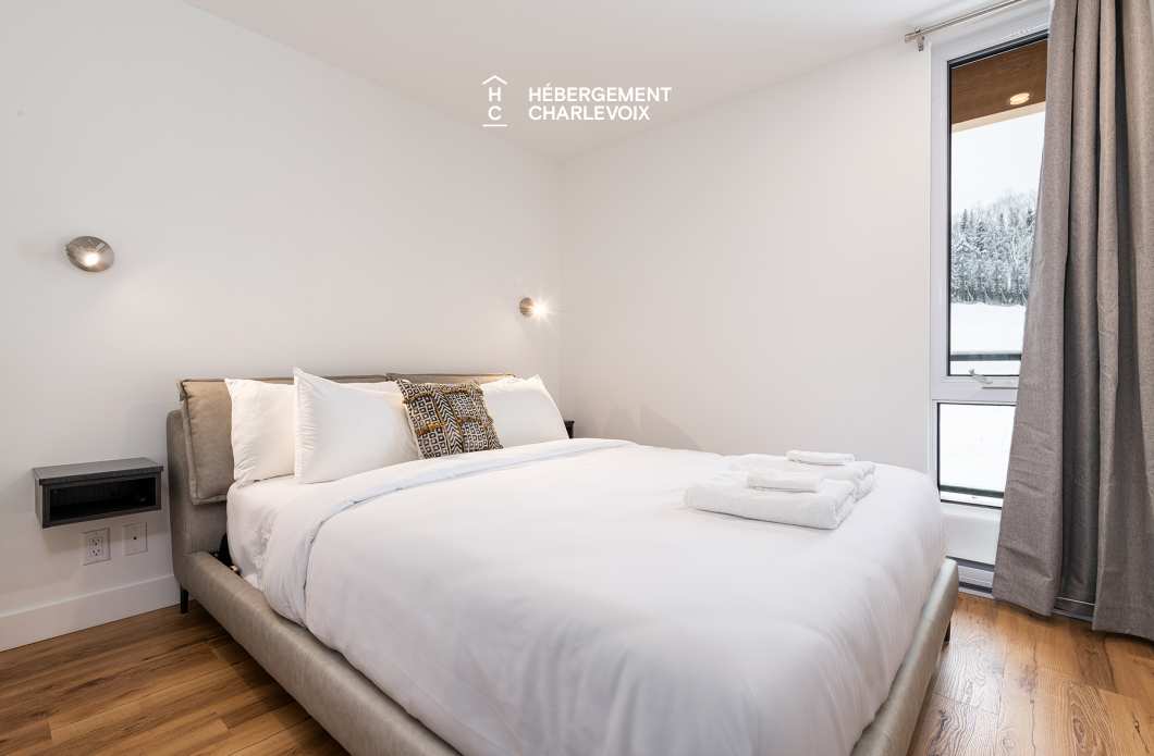 MGR-750 :  Condo 2e & 3e étage - Aux premières loges du levée du Soleil et du St-Laurent