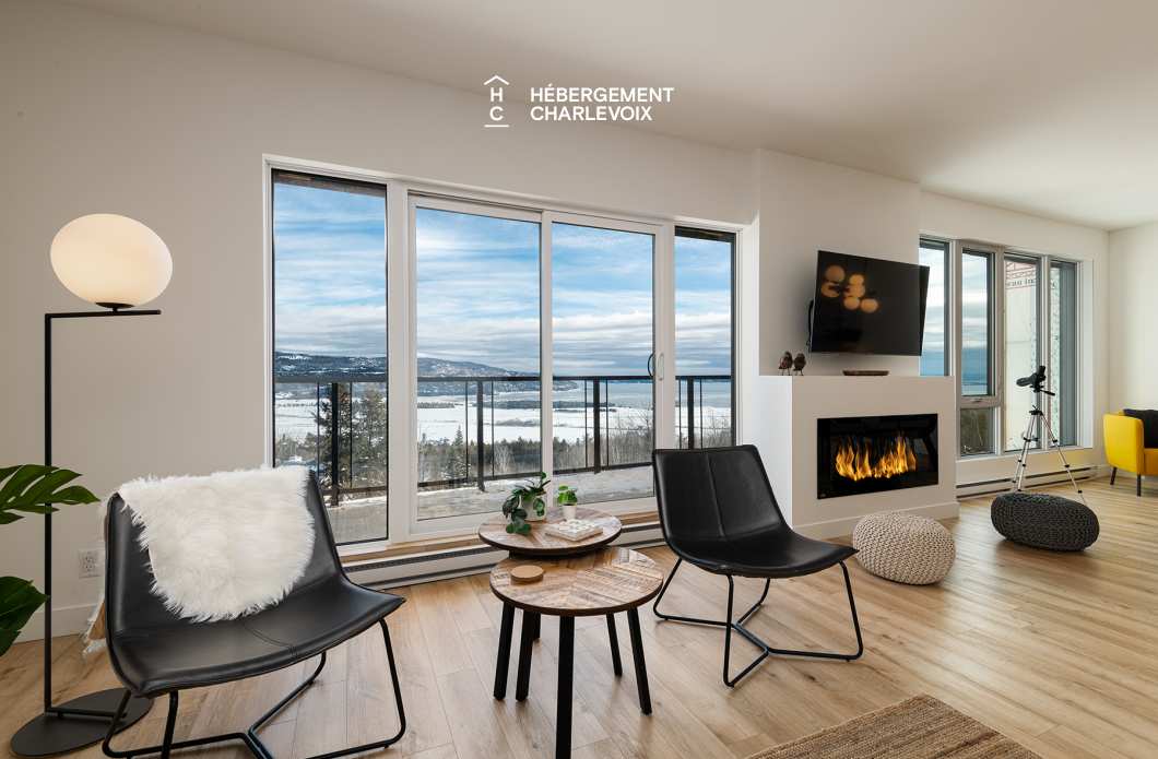 MGR-750 :  Condo 2e & 3e étage - Aux premières loges du levée du Soleil et du St-Laurent