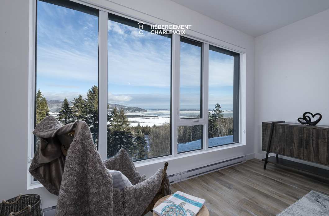 MGR-750 :  Condo 2e & 3e étage - Aux premières loges du levée du Soleil et du St-Laurent