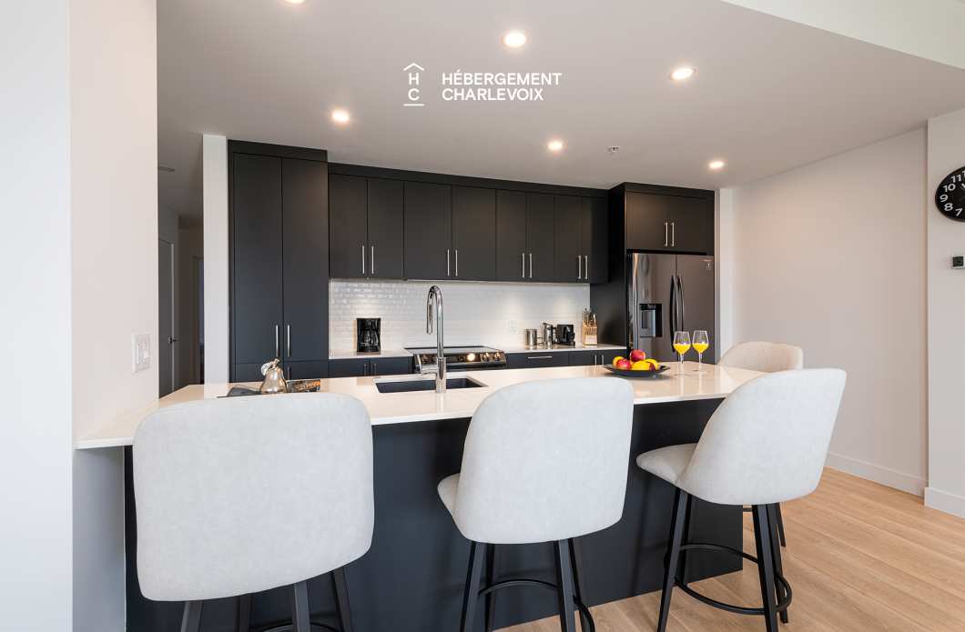 MGR-750 :  Condo 2e & 3e étage - Aux premières loges du levée du Soleil et du St-Laurent