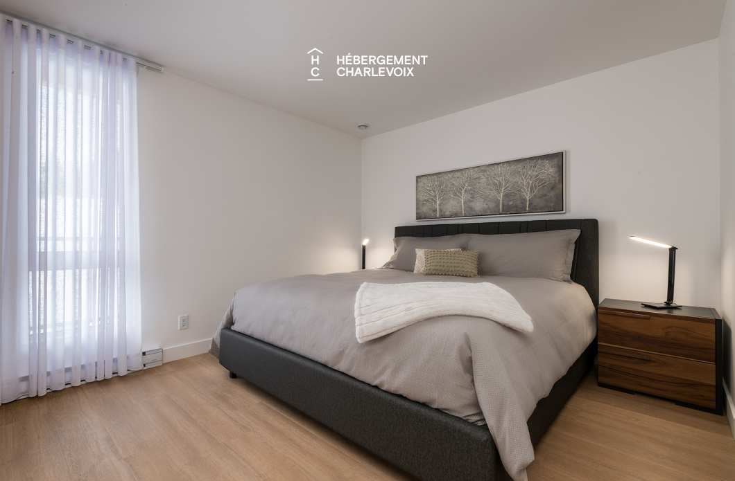 MGR-750 :  Condo 2e & 3e étage - Aux premières loges du levée du Soleil et du St-Laurent