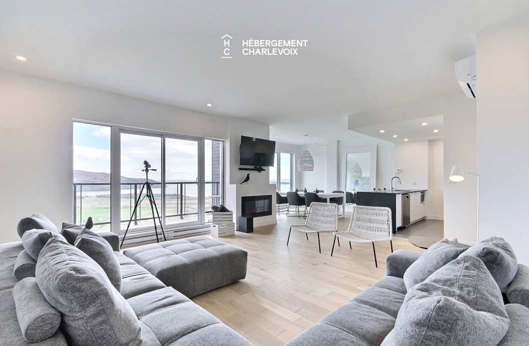 MGR-750 :  Condo 2e & 3e étage - Aux premières loges du levée du Soleil et du St-Laurent