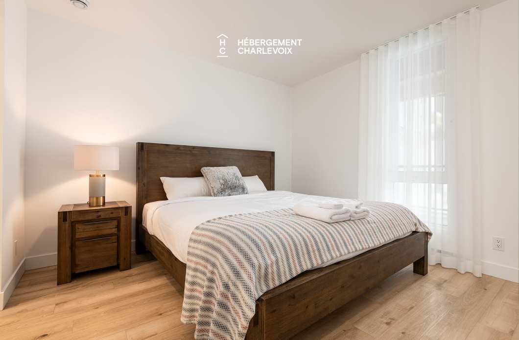 MGR-750 :  Condo 2e & 3e étage - Aux premières loges du levée du Soleil et du St-Laurent