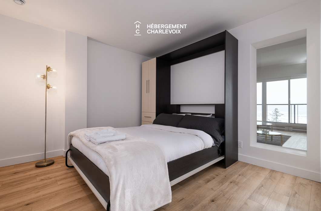 MGR-750 :  Condo 2e & 3e étage - Aux premières loges du levée du Soleil et du St-Laurent