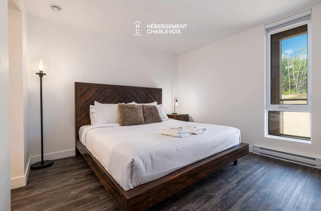 MGR-750 :  Condo 2e & 3e étage - Aux premières loges du levée du Soleil et du St-Laurent
