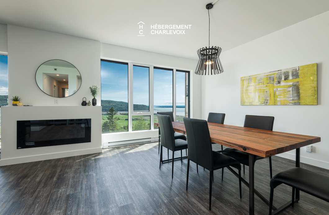 MGR-750 :  Condo 2e & 3e étage - Aux premières loges du levée du Soleil et du St-Laurent