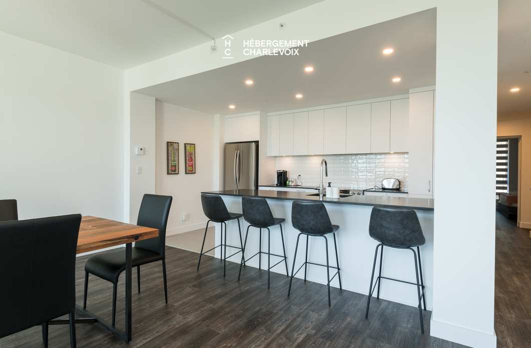 MGR-750 :  Condo 2e & 3e étage - Aux premières loges du levée du Soleil et du St-Laurent