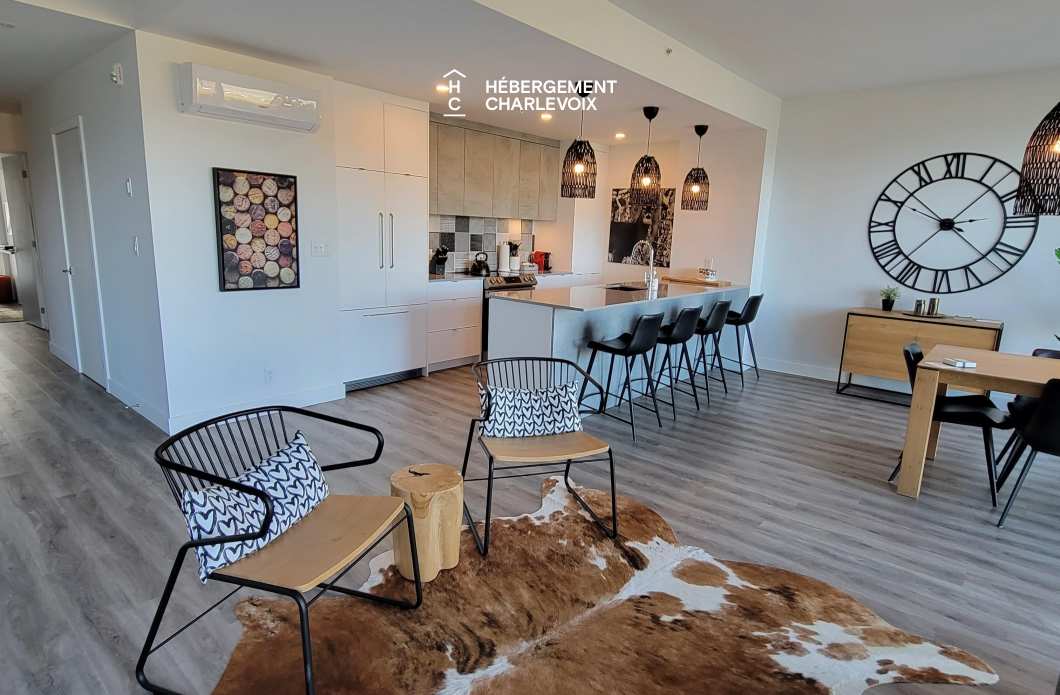MGR-750 :  Condo 2e & 3e étage - Aux premières loges du levée du Soleil et du St-Laurent