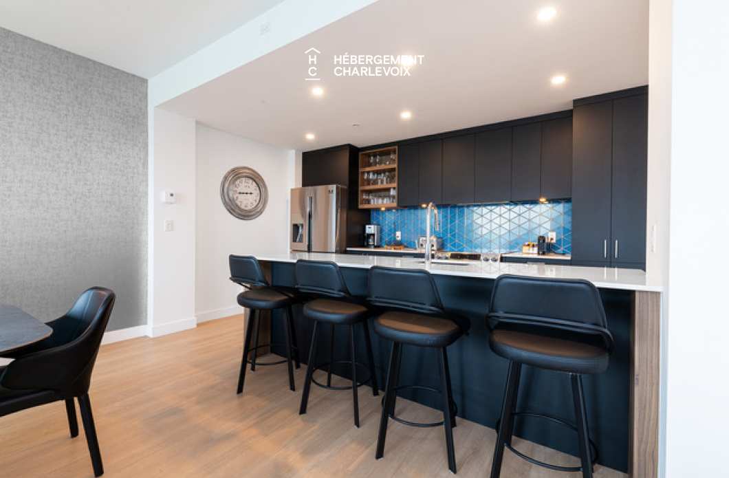 MGR-750 :  Condo 2e & 3e étage - Aux premières loges du levée du Soleil et du St-Laurent