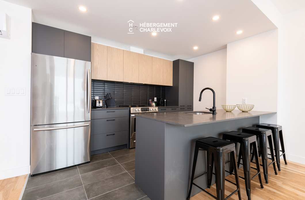 MGR-750 :  Condo 2e & 3e étage - Aux premières loges du levée du Soleil et du St-Laurent