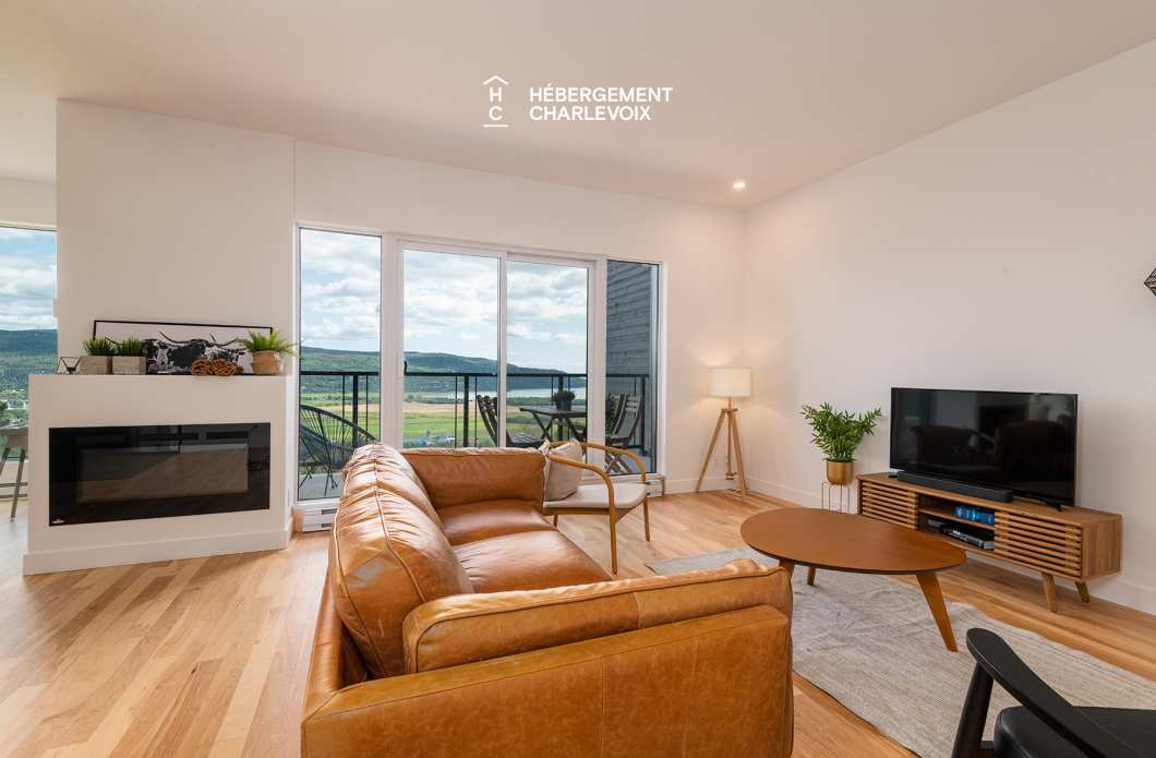 MGR-750 :  Condo 2e & 3e étage - Aux premières loges du levée du Soleil et du St-Laurent
