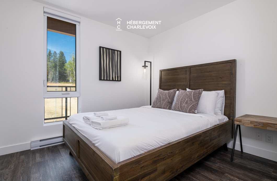 MGR-750 :  Condo 2e & 3e étage - Aux premières loges du levée du Soleil et du St-Laurent