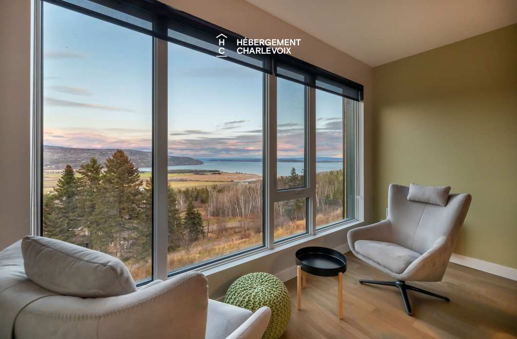MGR-750 :  Condo 2e & 3e étage - Aux premières loges du levée du Soleil et du St-Laurent