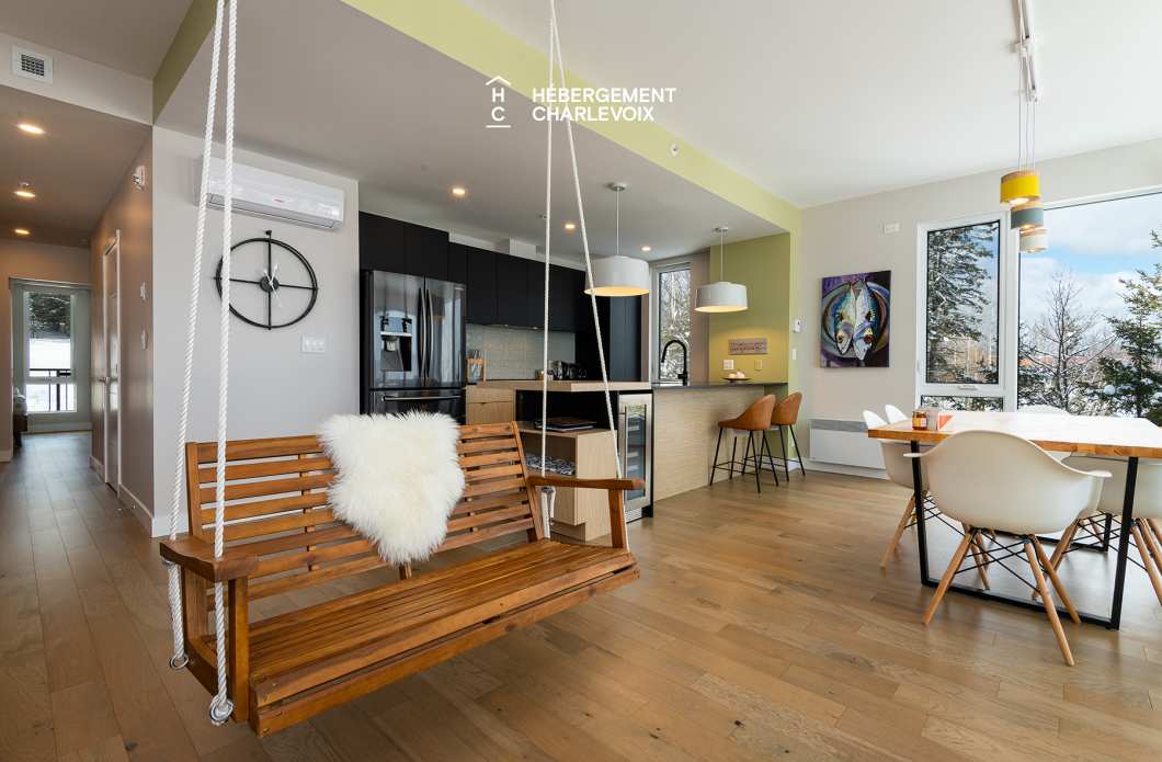 MGR-750 :  Condo 2e & 3e étage - Aux premières loges du levée du Soleil et du St-Laurent