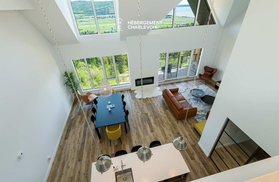 MGR-750:  Condo 4e étage - Penthouse avec vue, perché au-dessus du Fleuve St-Laurent.