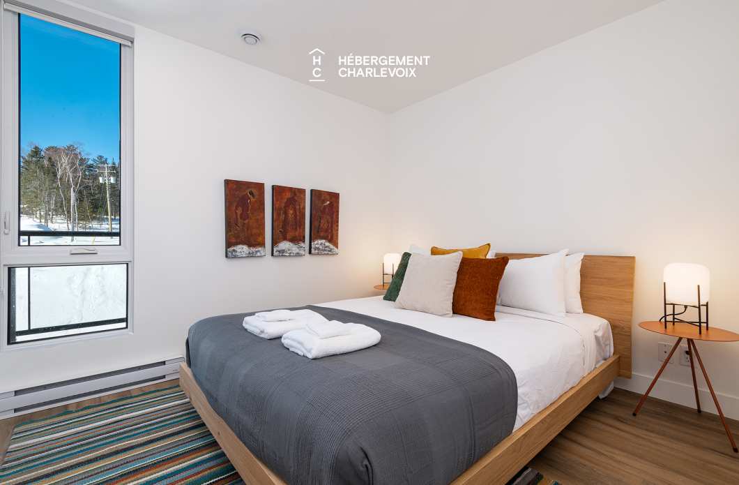 MGR-750:  Condo 4e étage - Penthouse avec vue, perché au-dessus du Fleuve St-Laurent.