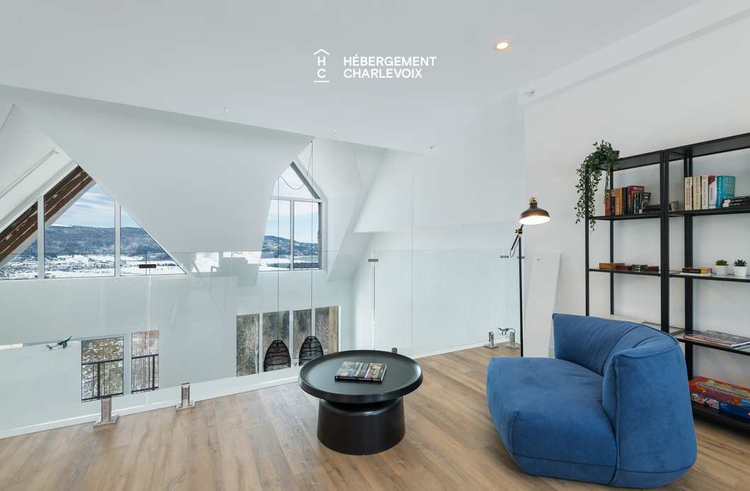 MGR-750:  Condo 4e étage - Penthouse avec vue, perché au-dessus du Fleuve St-Laurent.