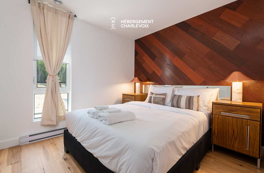 MGR-750:  Condo 4e étage - Penthouse avec vue, perché au-dessus du Fleuve St-Laurent.