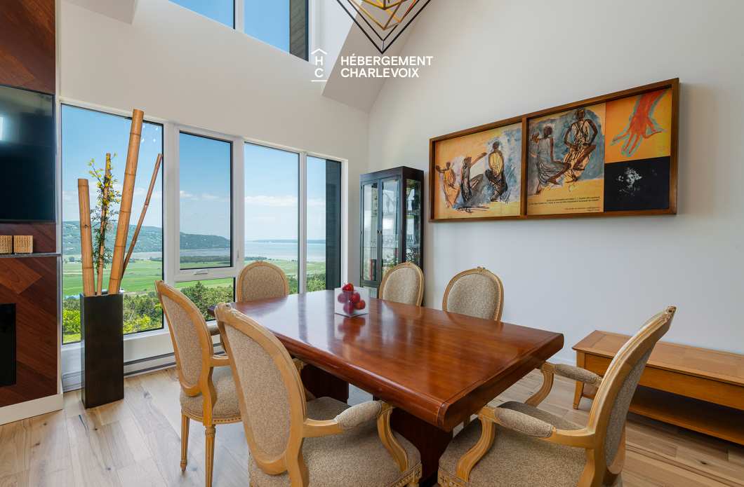MGR-750:  Condo 4e étage - Penthouse avec vue, perché au-dessus du Fleuve St-Laurent.