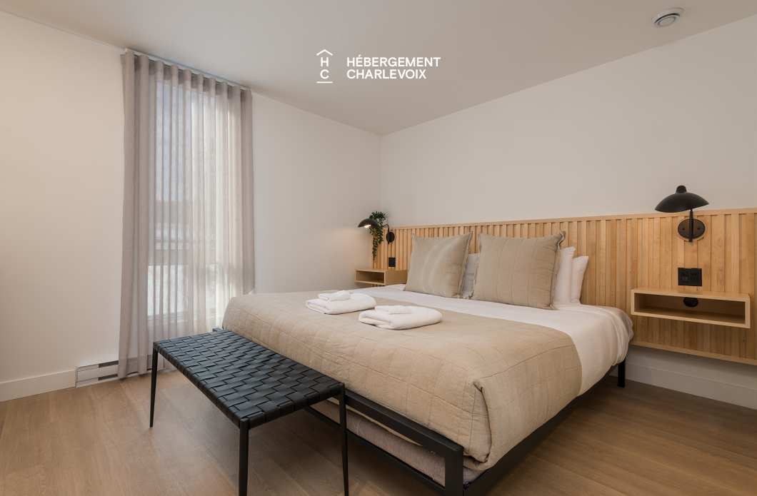 MGR-750:  Condo 4e étage - Penthouse avec vue, perché au-dessus du Fleuve St-Laurent.