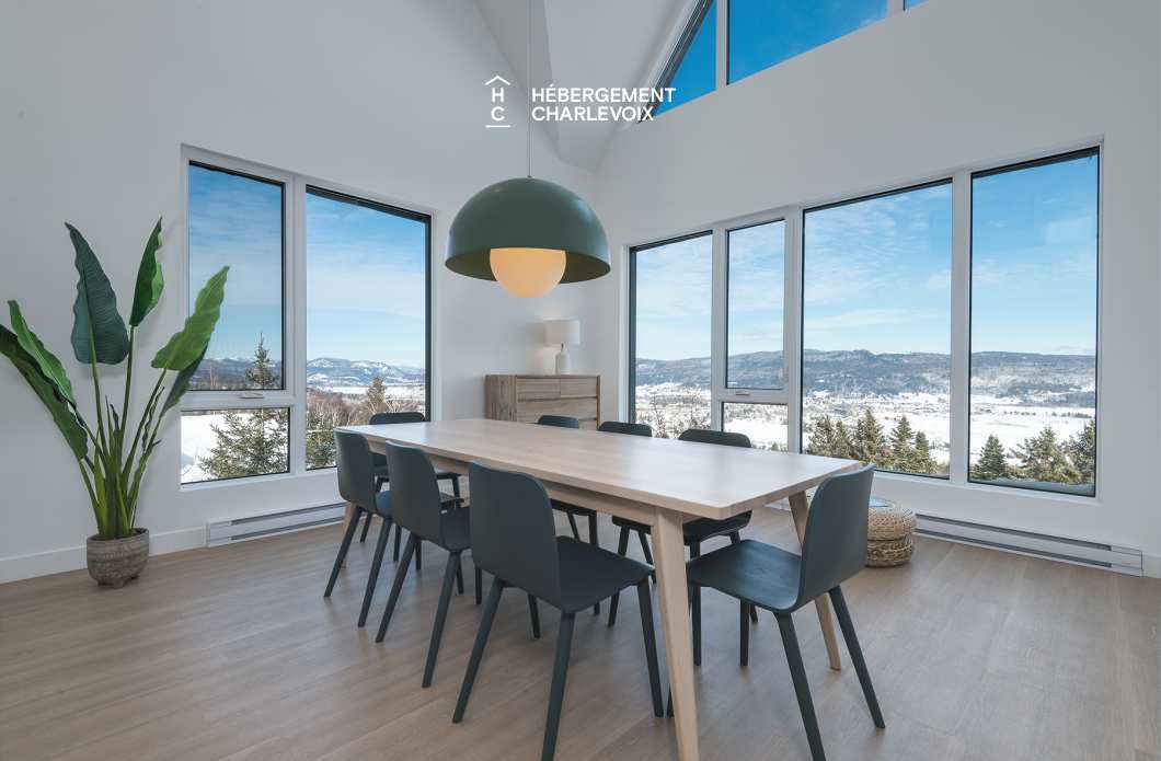 MGR-750:  Condo 4e étage - Penthouse avec vue, perché au-dessus du Fleuve St-Laurent.
