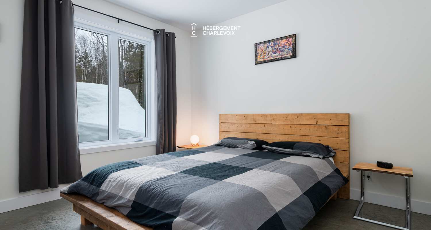 AAC-675 - Situé dans un secteur très boisé.