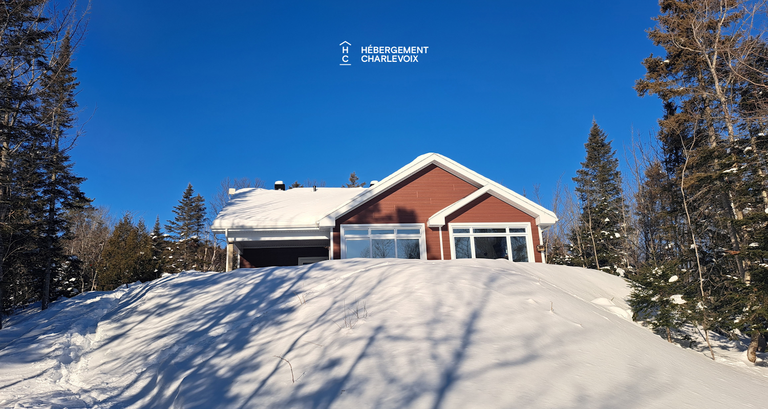 AAC-675 - Situé dans un secteur très boisé.