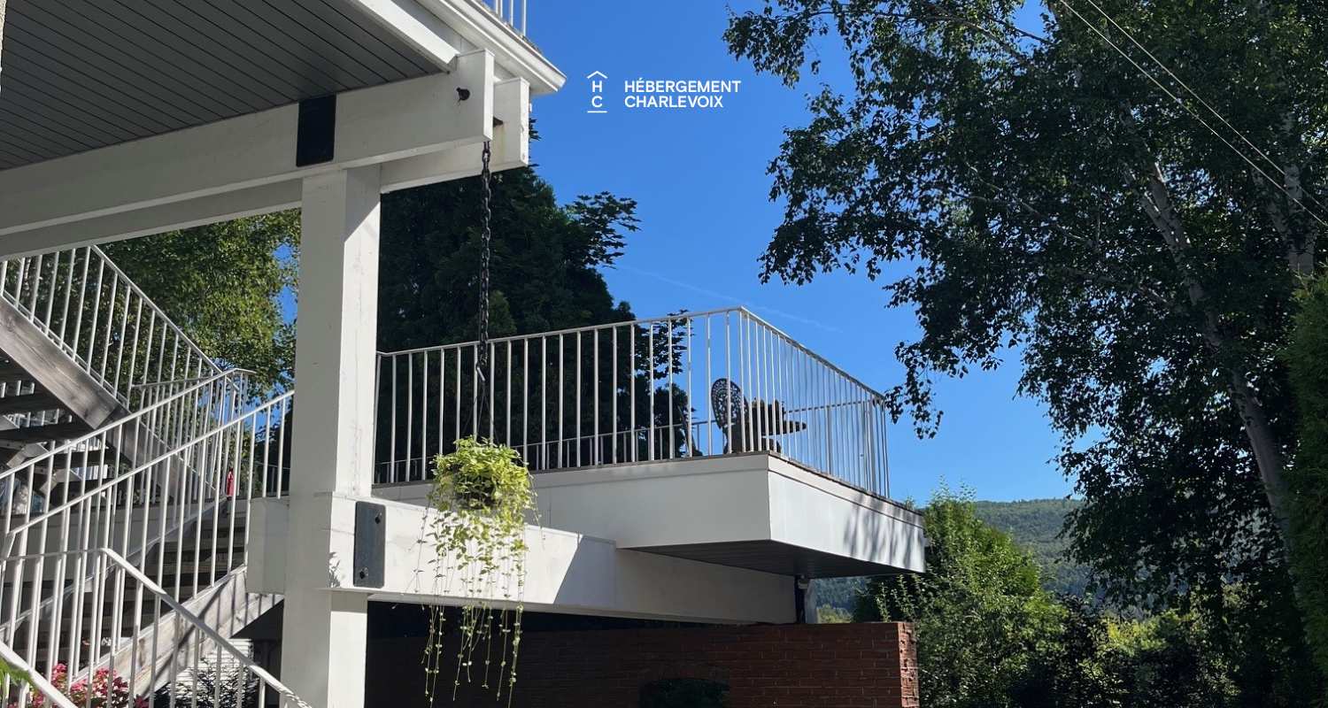 ALC-28 - Joli appartement situé en plein cœur de l'une des plus belles rues de Charlevoix.