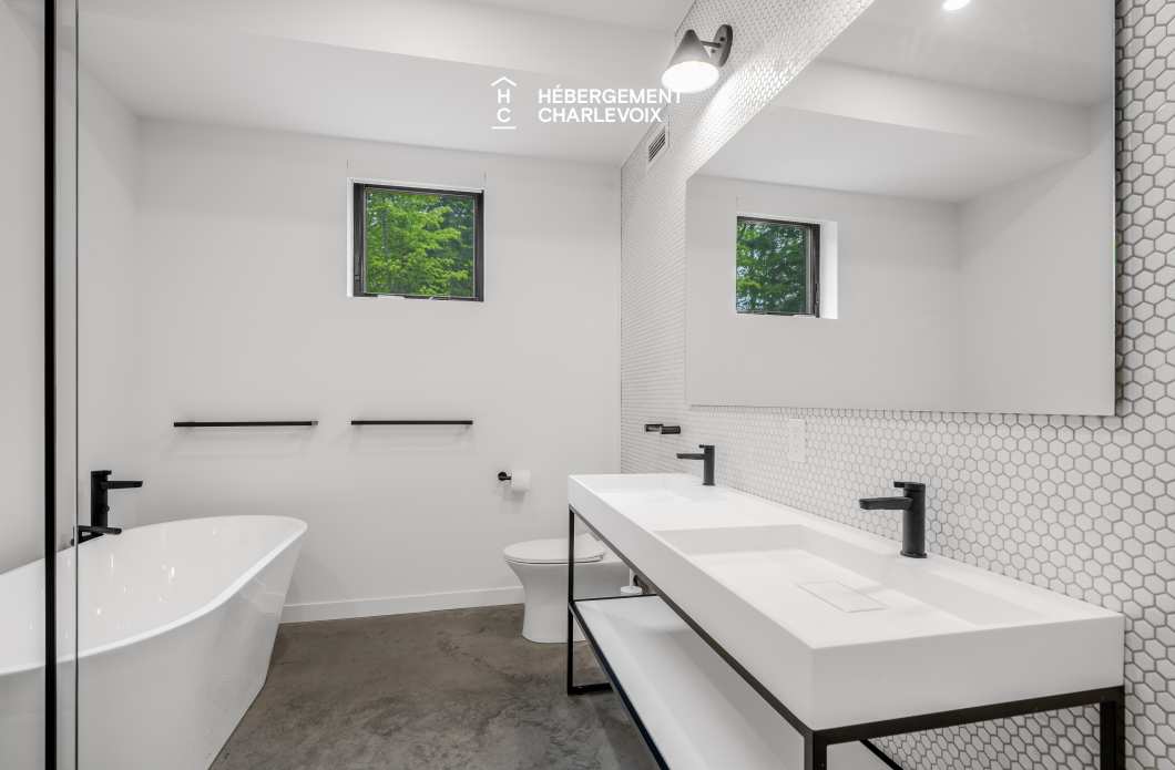 ALT-34 - Un chalet invitant à la détente près du Massif de Charlevoix