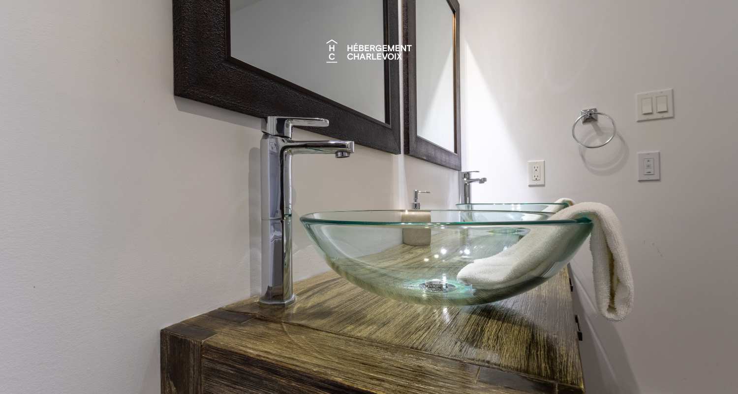 ANG-93 - Escapade in a relaxing and woody atmosphere