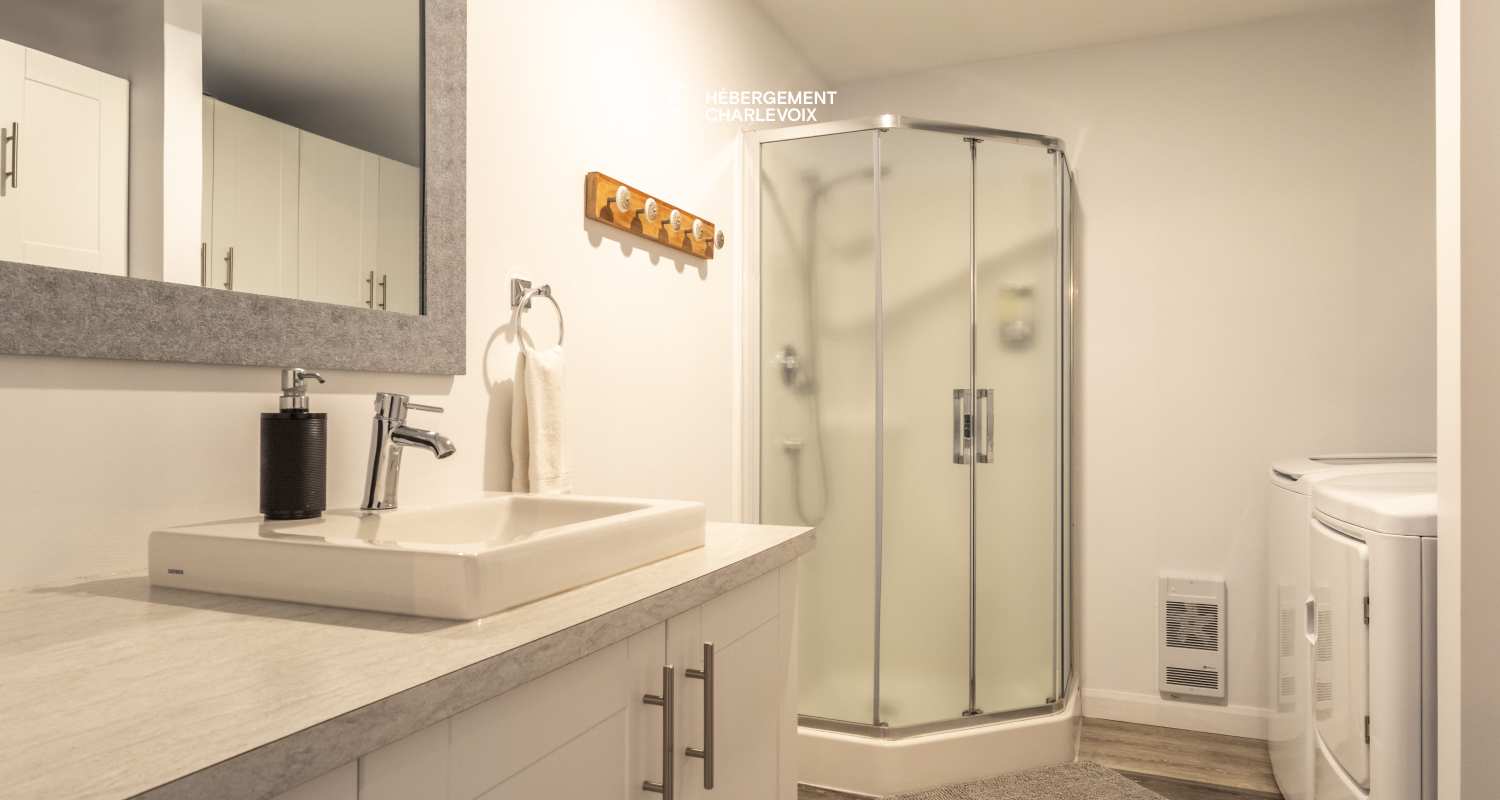 ANG-93 - Escapade in a relaxing and woody atmosphere