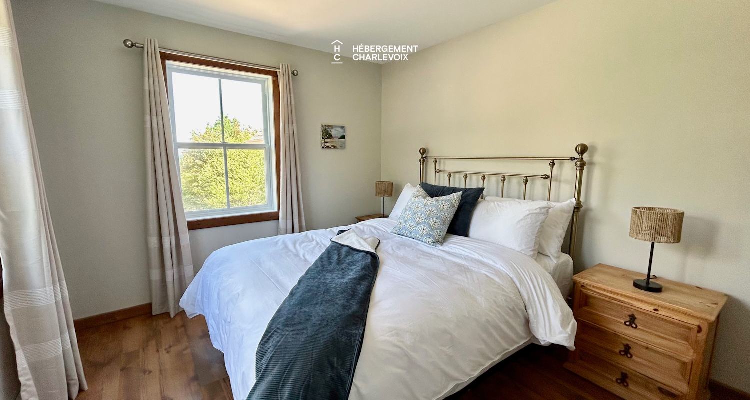 ANO-121H - Cottage avec vue splendide sur le fleuve St-Laurent