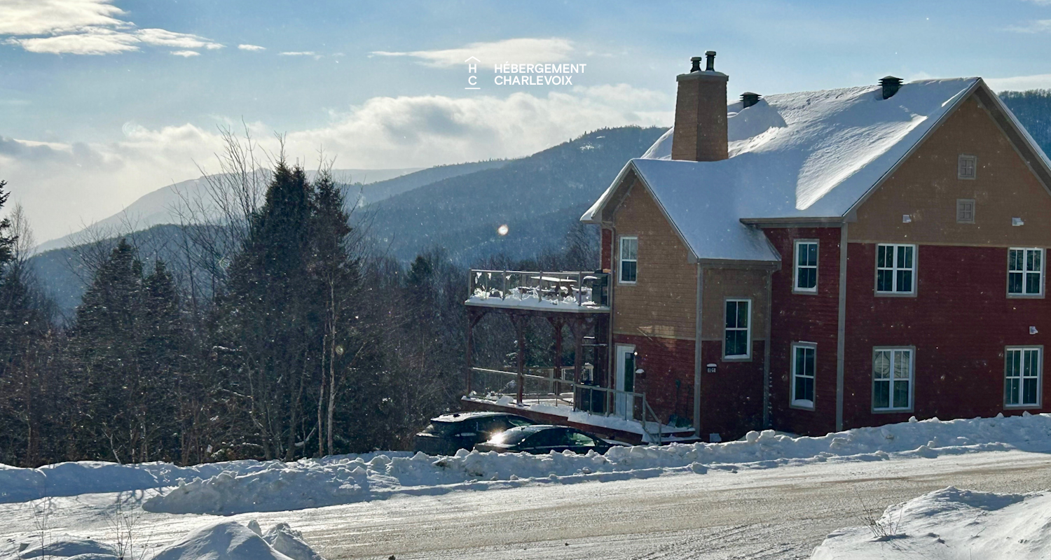 ANO-121B - À 10 minutes du Massif avec vue sur le fleuve St-Laurent!