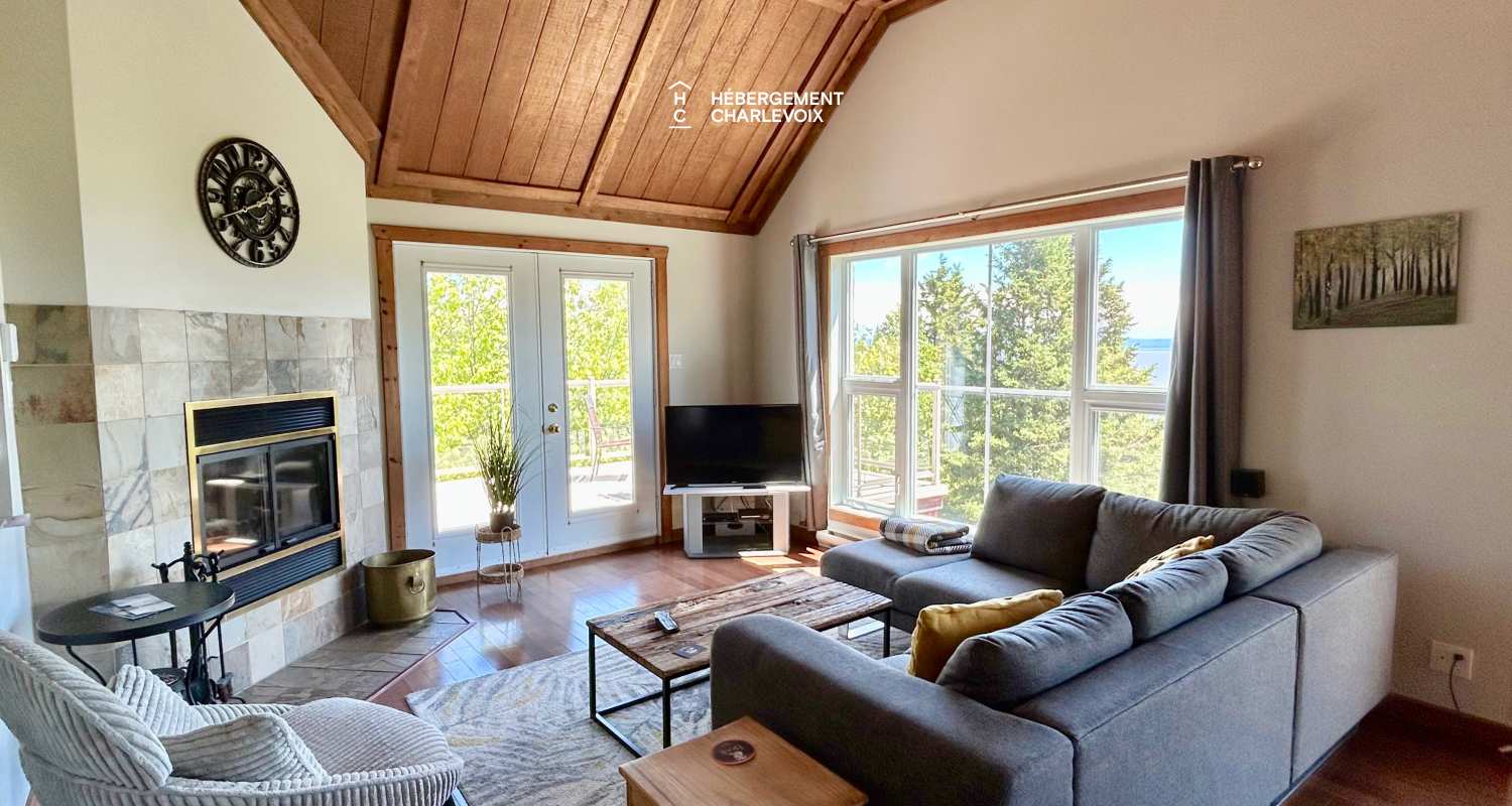 ANO-121H - Cottage avec vue splendide sur le fleuve St-Laurent