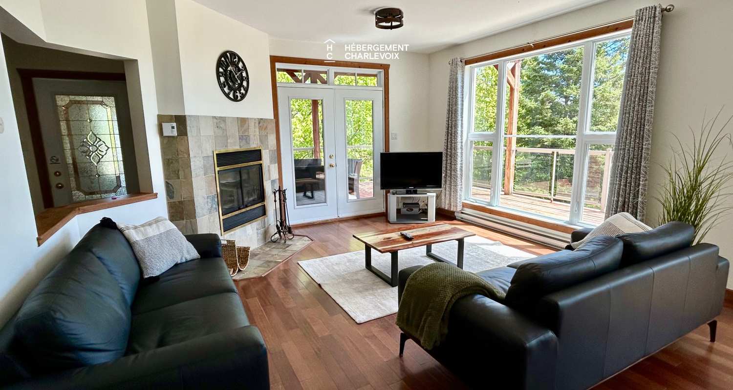 ANO-121B - Nouveau propriétaire ! chalet avec vue sur le fleuve St-Laurent!