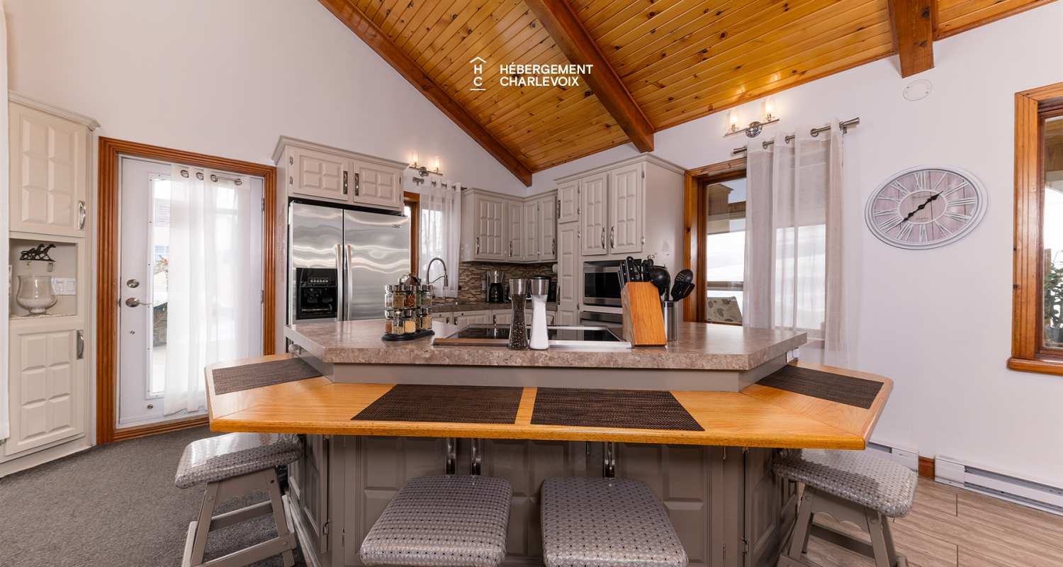 ANT-197 - Panoramic view on the river