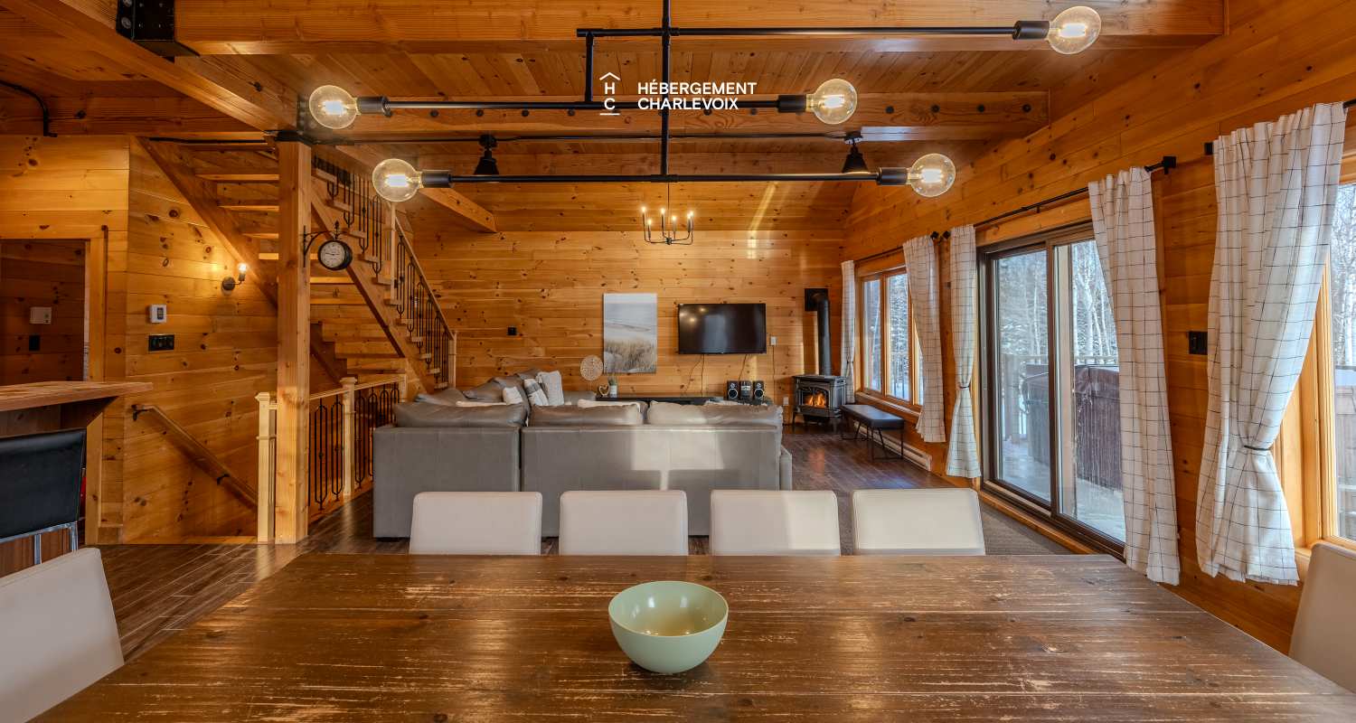 APO-211 - Beautiful windows and wood to inspire