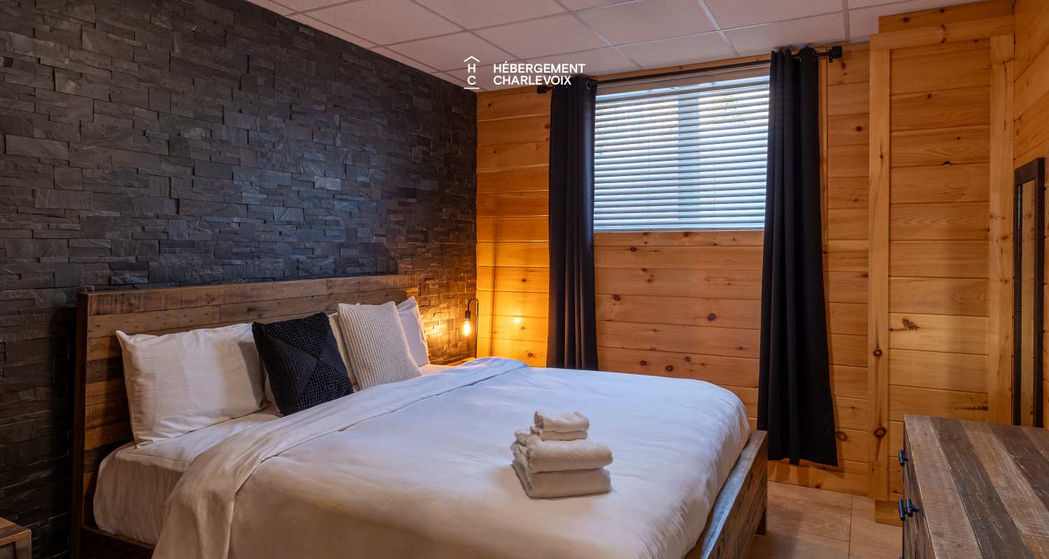 APO-211 - Beautiful windows and wood to inspire