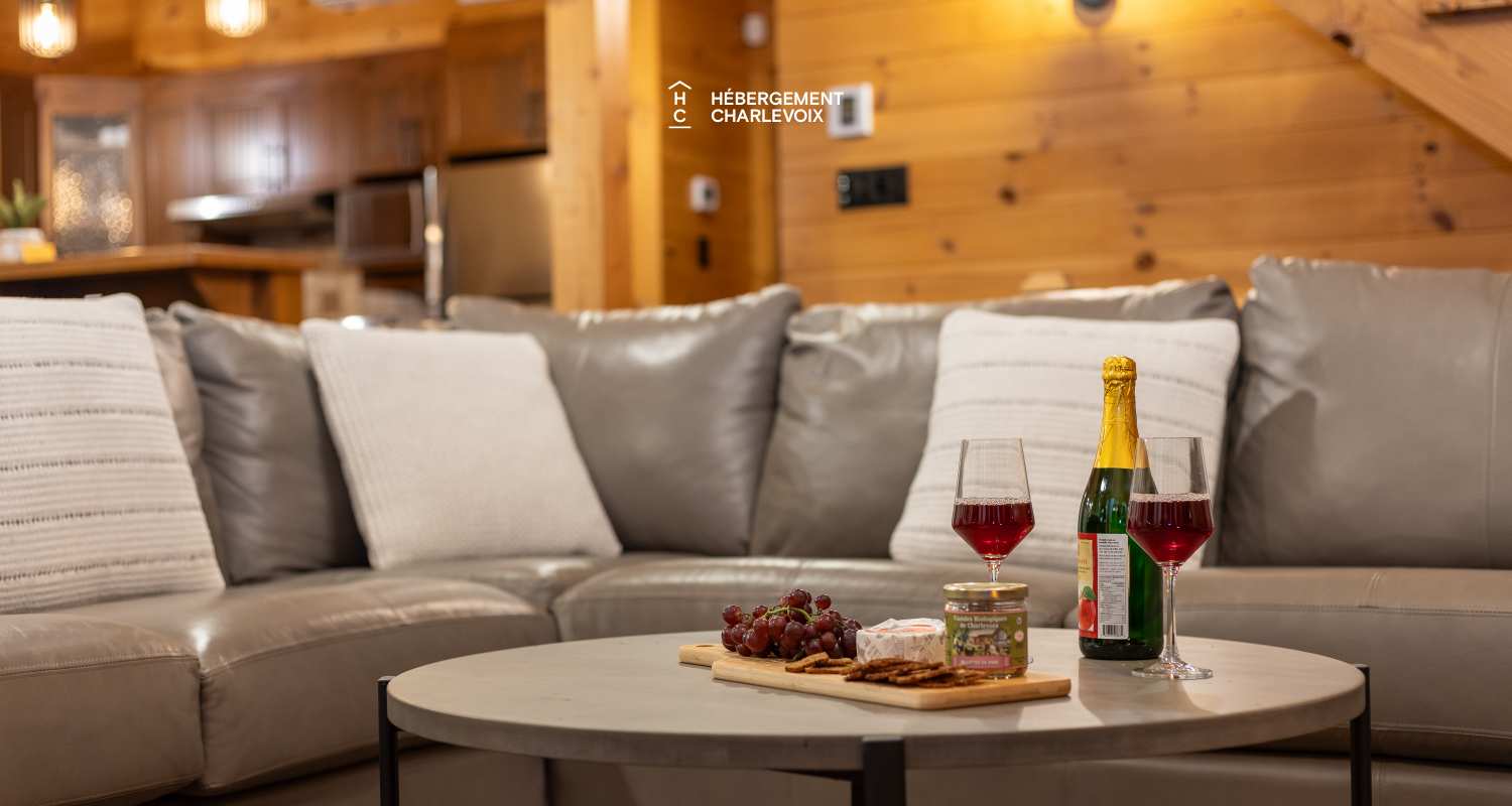 APO-211 - Beautiful windows and wood to inspire