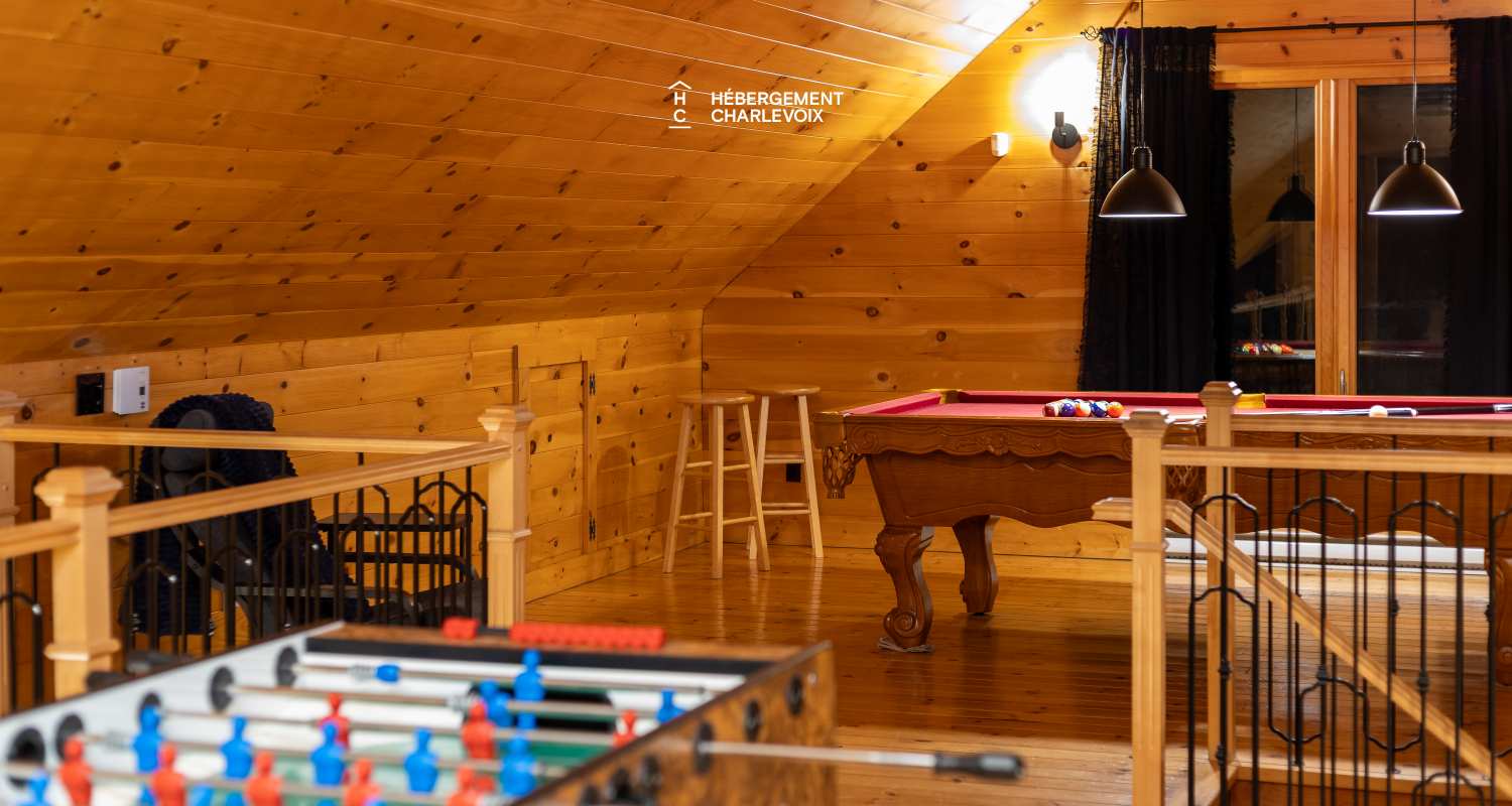 APO-211 - Beautiful windows and wood to inspire