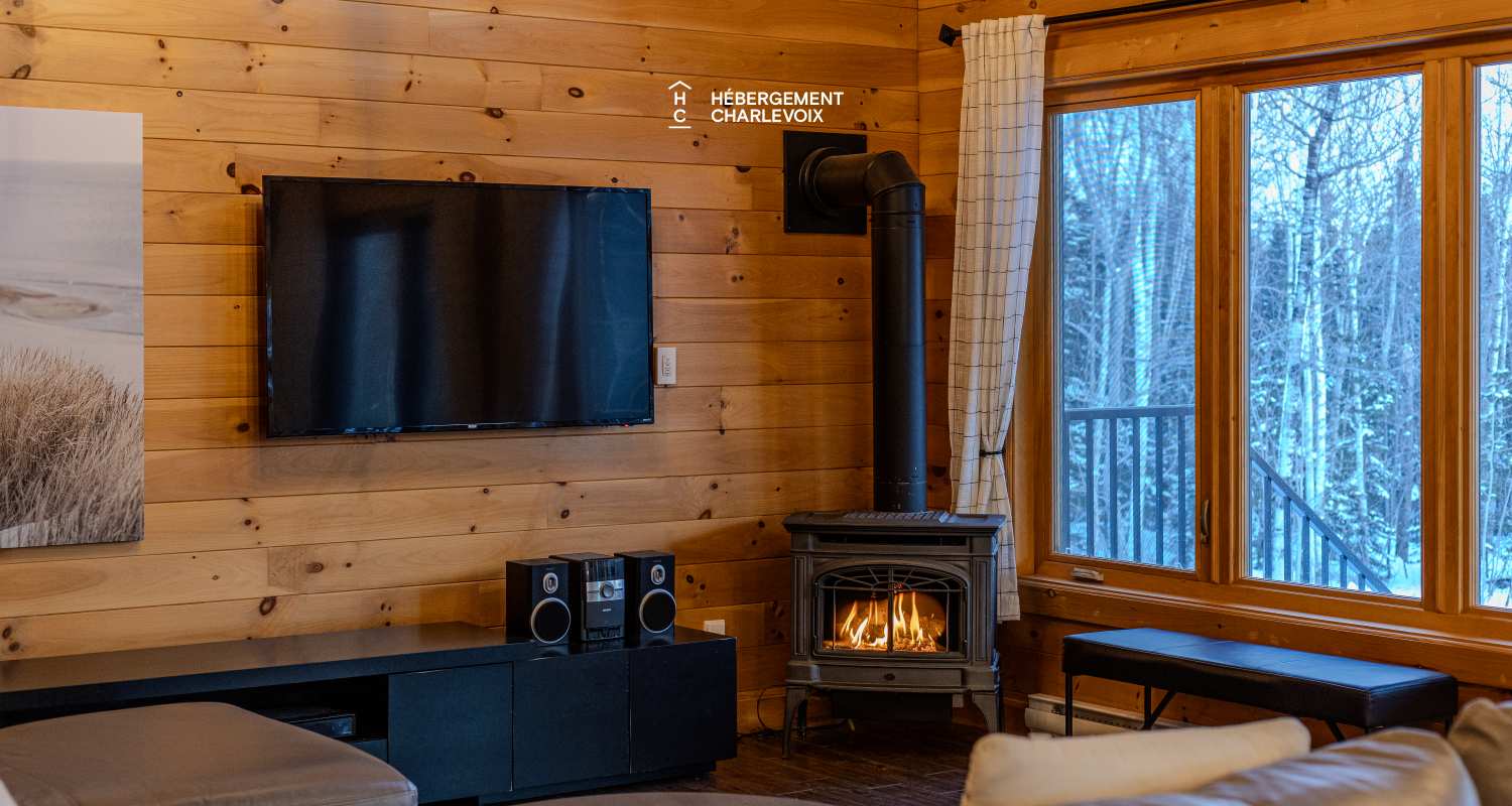 APO-211 - Beautiful windows and wood to inspire